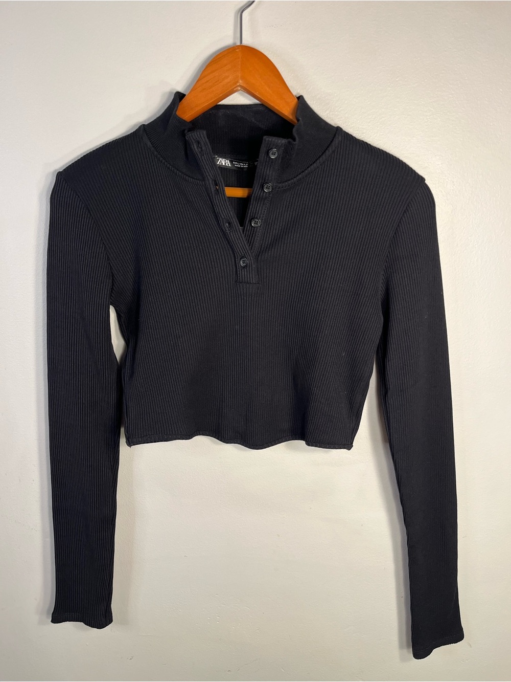 Zara Black Ribbed Cropped Henley Long Sleeve Top